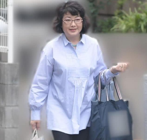 曾经红极日本的一代传奇偶像！山口百惠年轻的时候有多美？